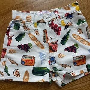 Lisa Says Gah Italian summer white denim shorts